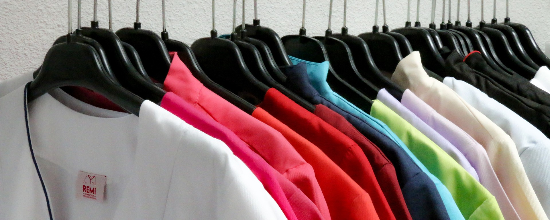 Collection de blouses, vestes, tuniques du Groupe Rémi Confection